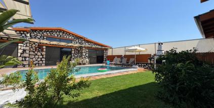 Villa Royal Duo