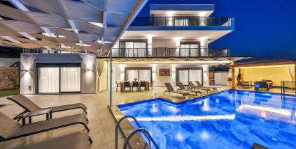 Villa Nar House