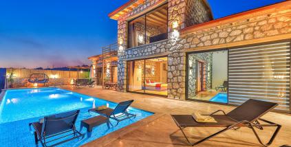 Villa Summer Şato