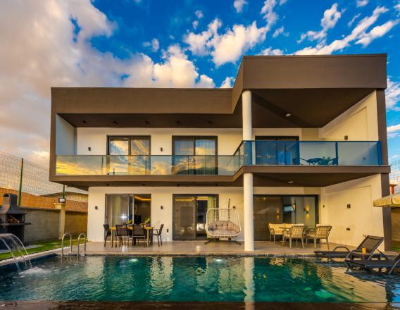 Villa Taycan 1