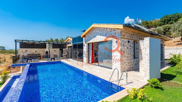 Kalkan Üzümlü Bölgesinde 4 Kişilik Tatil Villası