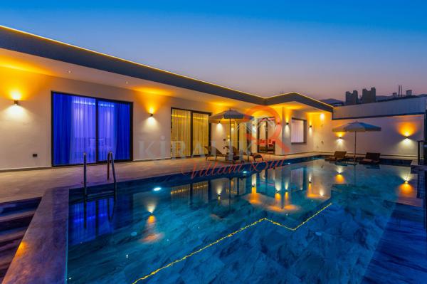 Kalkan Çavdır Bölgesinde 4 kişilik Tatil Villası