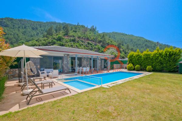 Fethiye Kayaköy Bölgesinde Özel Havuzlu Tatil Villası