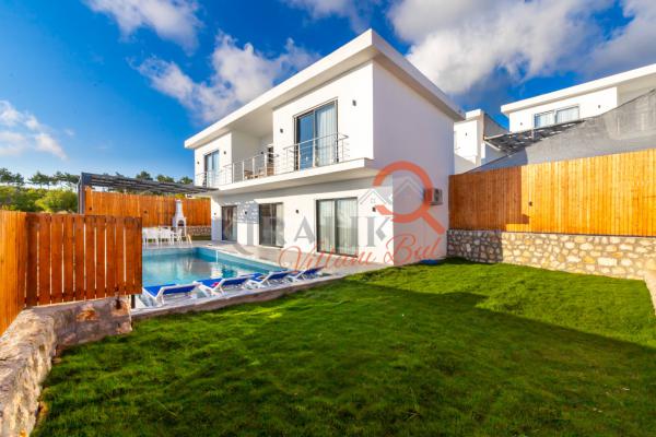 Kalkan Bölgesinde Özel Havuzlu Tatil Villası