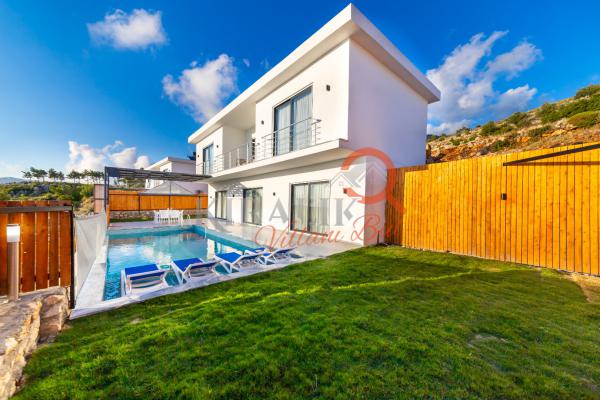 Kalkan Bölgesinde Özel Havuzlu Tatil Villası