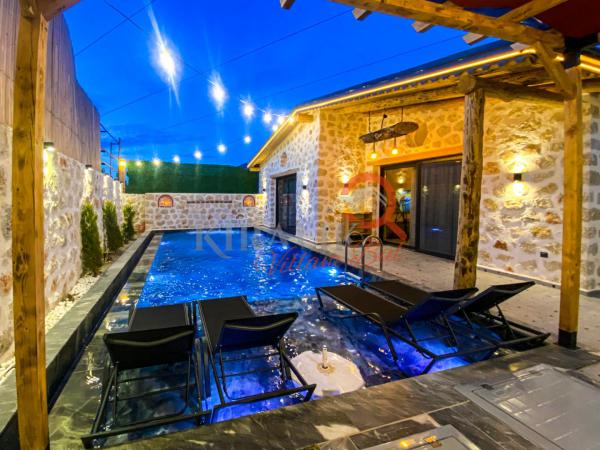 Kalkan Bölgesinde Özel Havuzlu Tatil Villası