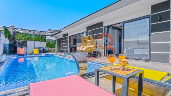 Kalkan Bölgesinde Jakuzili Özel Havuzlu Villa